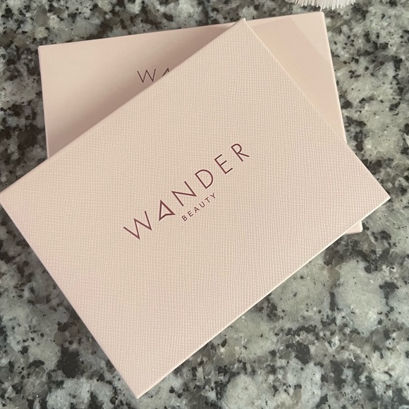 HP🥳 WANDER BEAUTY
SUNKISSED GETAWAY - EYE & FACE PALETTE
NEW - Picture 7 of 14